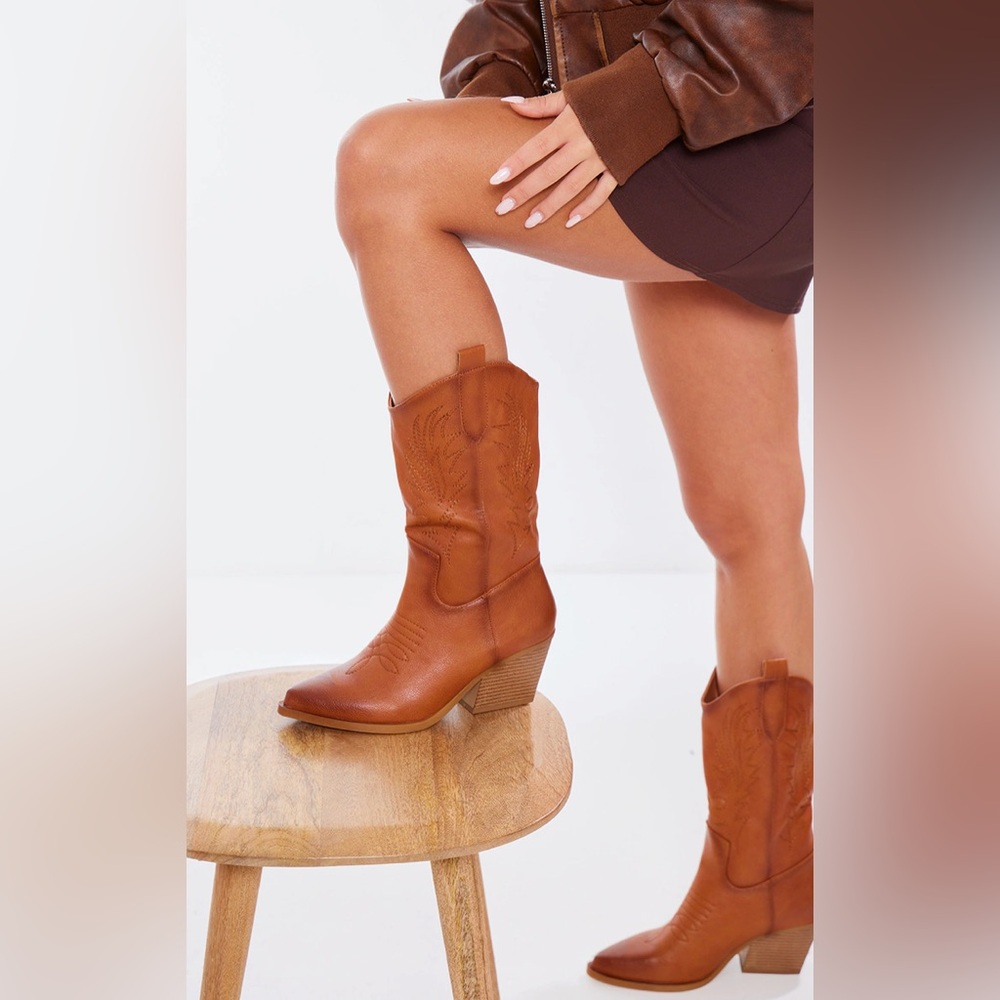 Women's Tan Western Heeled Boots
